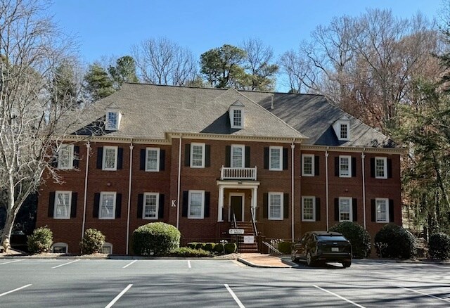 More Photos Of 3569 Habersham At Northlake, Tucker Office Residential For Lease