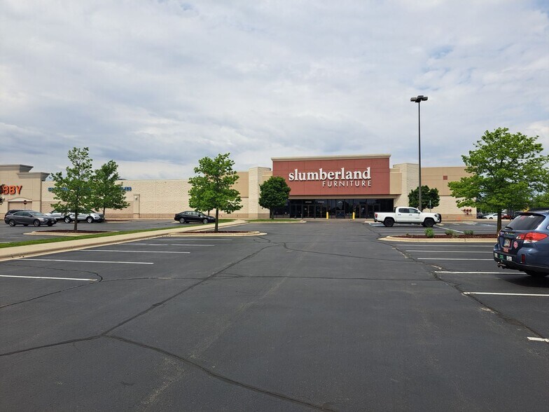 More Photos Of 3023 Milton Ave, Janesville Freestanding For Lease