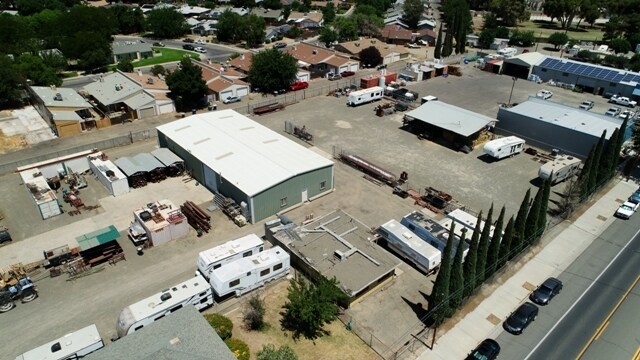 More Photos Of 800 W Elm Ave, Coalinga Warehouse For Sale