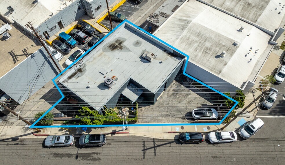 More Photos Of 2720 N Ontario St, Burbank Warehouse For Lease