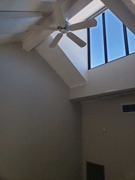 More Photos Of 6259 Executive Blvd, North Bethesda Office For Sale