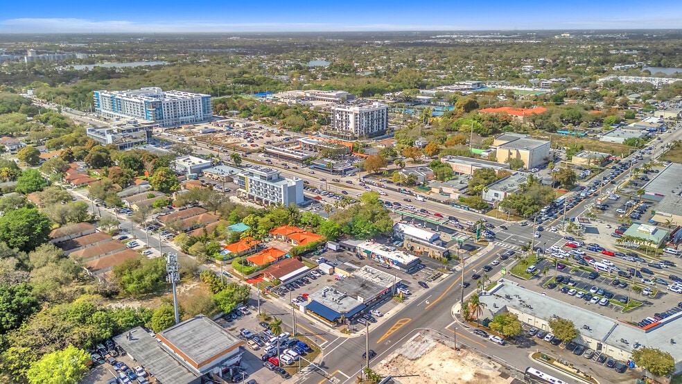 More Photos Of 18480-18484 W Dixie Hwy, North Miami Beach Unknown For Lease