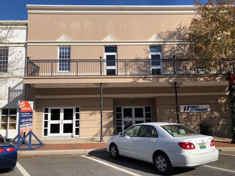 More Photos Of 180 N Palafox St, Pensacola Office For Lease