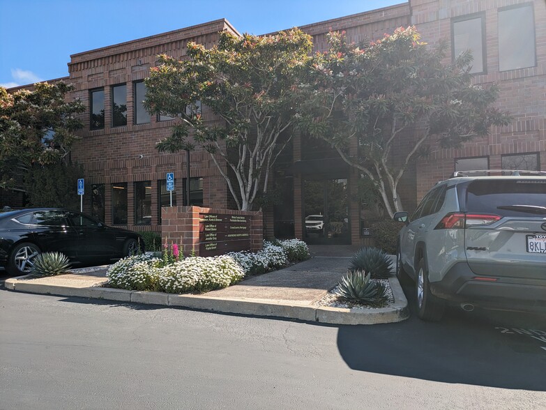 More Photos Of 133 Mission St, Santa Cruz Medical For Lease