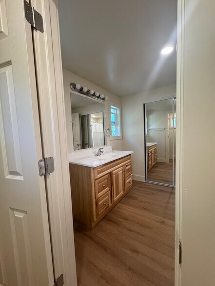 More Photos Of 53943 Highway 86, Halfway Restaurant For Sale