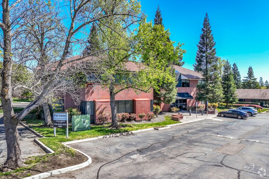 More Photos Of 2151 Professional Dr, Roseville Office For Sale