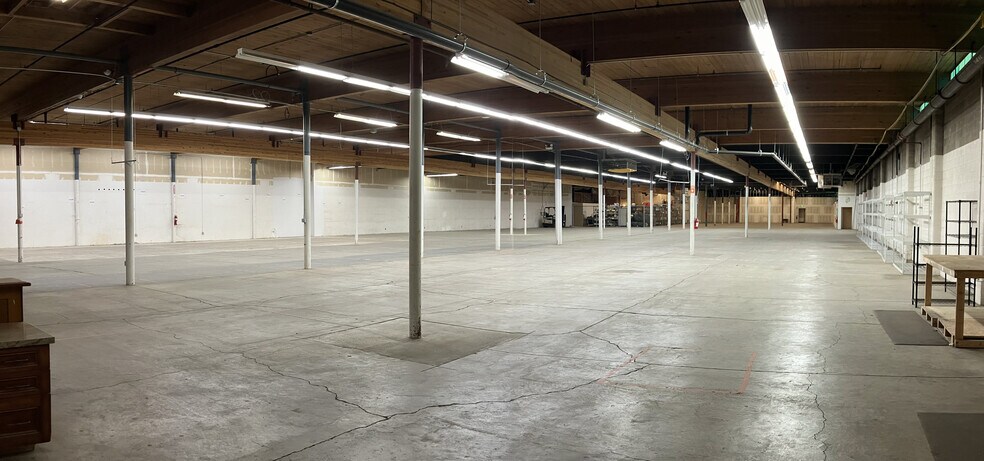 More Photos Of 2233 S 300 E, Salt Lake City Distribution For Lease