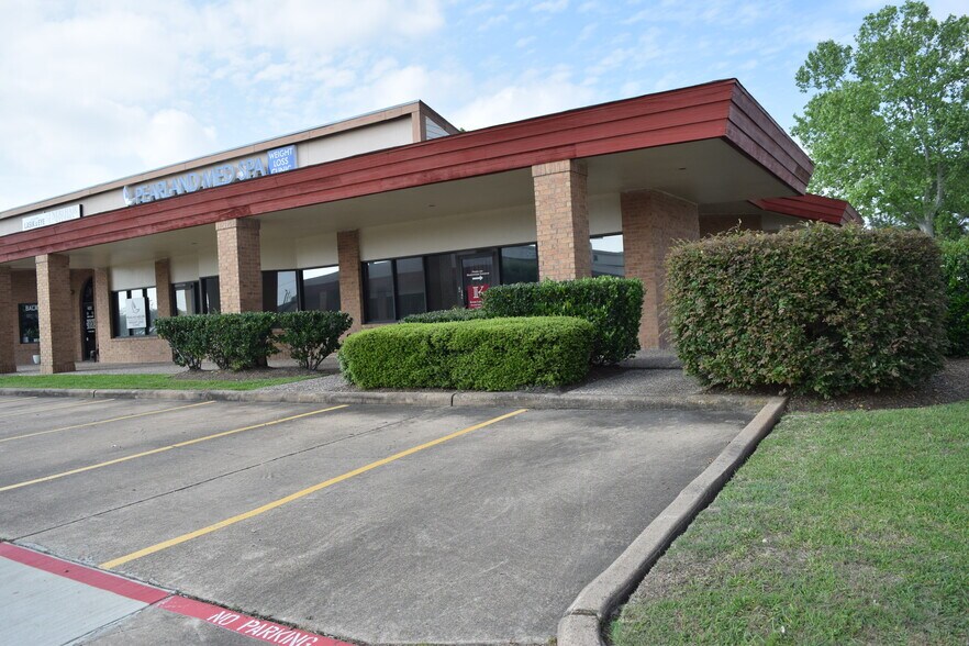 More Photos Of 2503-2510 Westminister St, Pearland Medical For Sale