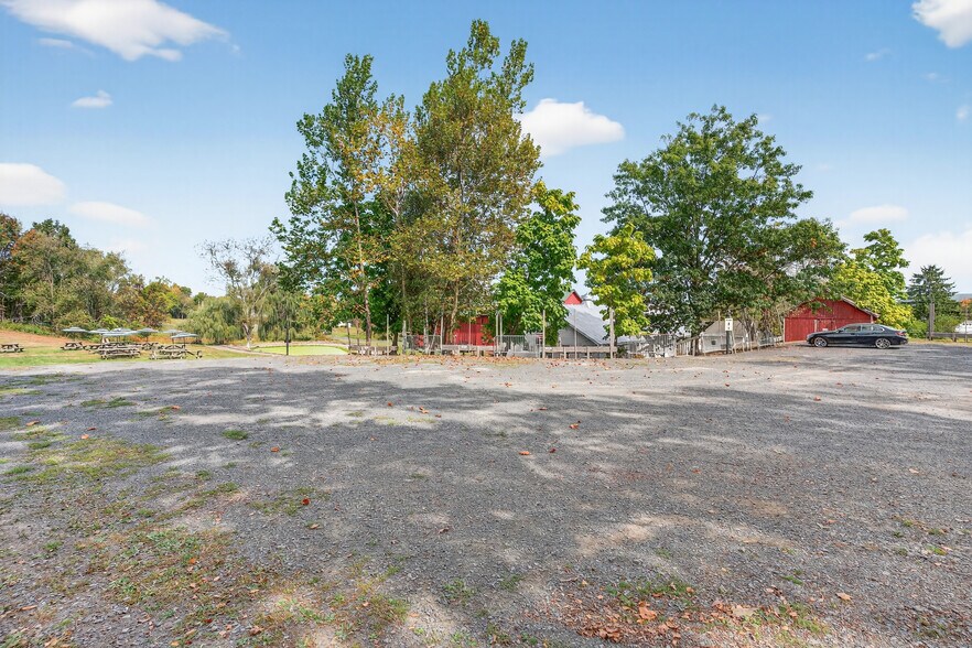 More Photos Of 65 Four Corners Rd, Warwick Specialty For Sale