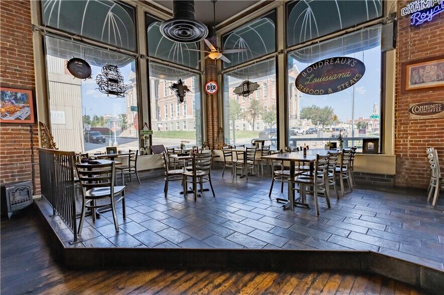 More Photos Of 224 N 4th St, Saint Joseph Office For Lease