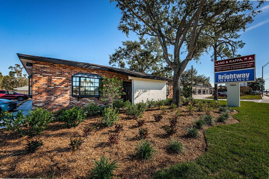 More Photos Of 5001 4th St N, Saint Petersburg Office For Lease