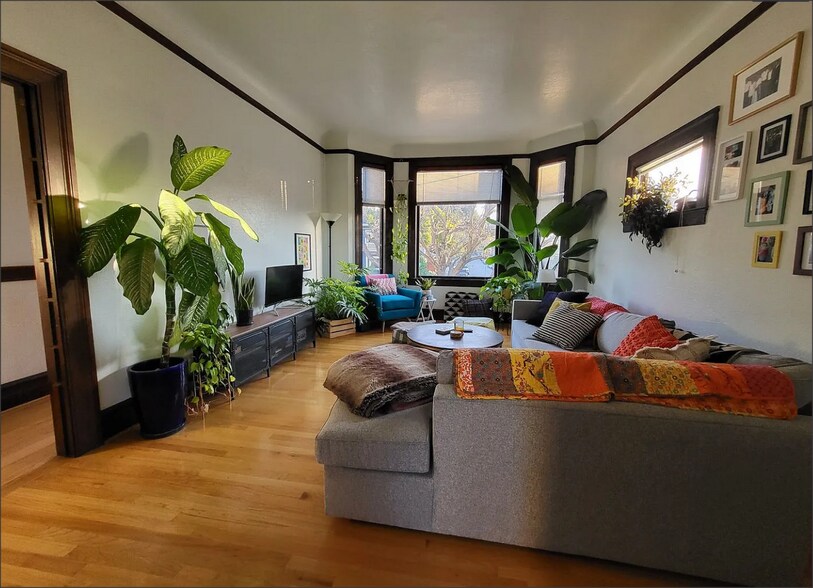 More Photos Of 739 Santa Clara Ave, Alameda Apartments For Sale