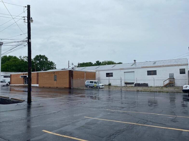 More Photos Of 5725 Manchester Ave, Saint Louis Warehouse For Sale