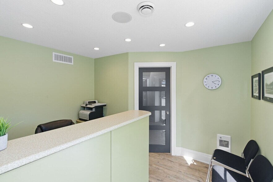 More Photos Of 169 Elizabeth St, Midland Industrial For Sale