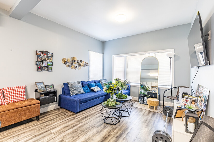 More Photos Of 757 W Main St, Rochester Multifamily For Sale