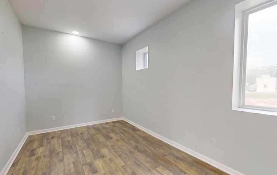 More Photos Of 38 Main St, East New Market Office For Lease