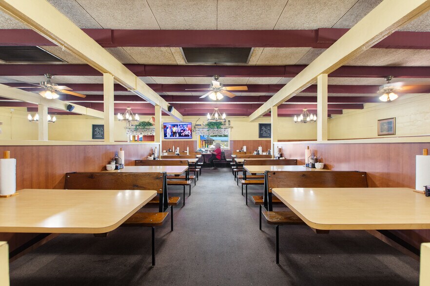 More Photos Of 3000 Cypress Gardens Rd, Winter Haven Restaurant For Sale