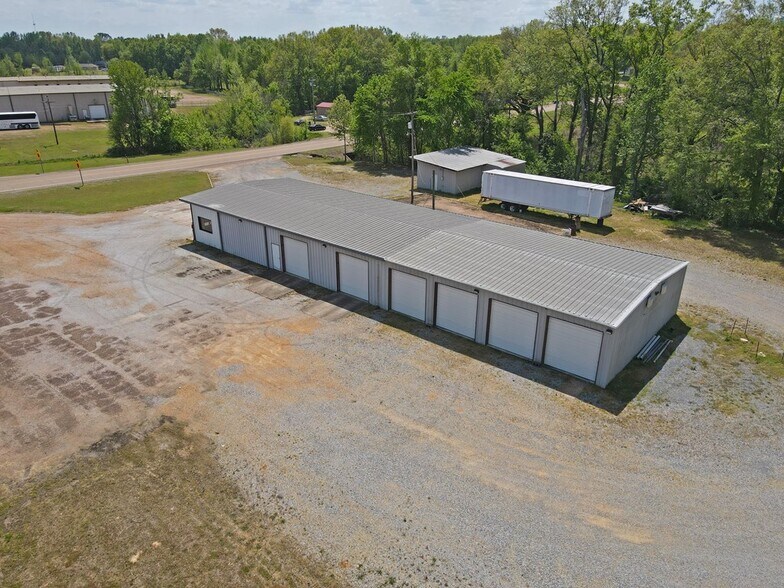 More Photos Of 180 Highway 7, Grenada Specialty For Sale