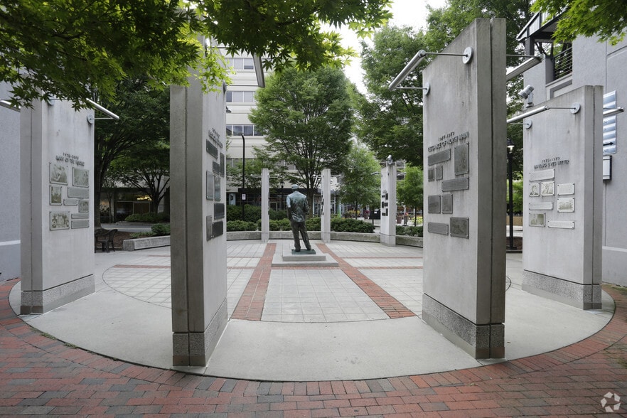 More Photos Of 233 N Main St, Greenville Apartments For Sale