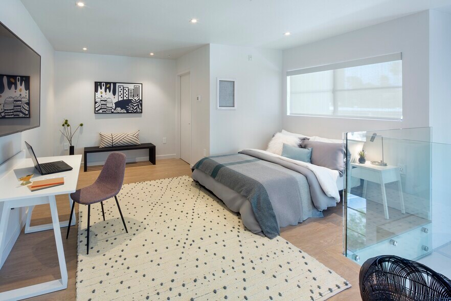 More Photos Of 11649 Mayfield Ave, Los Angeles Apartments For Sale