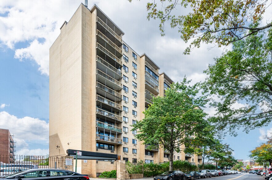 More Photos Of 8708 Justice Ave, Elmhurst Apartments For Sale