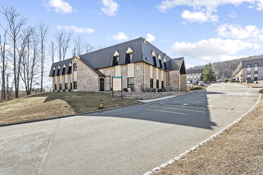 More Photos Of 230 Us Highway 206, Flanders Medical For Sale