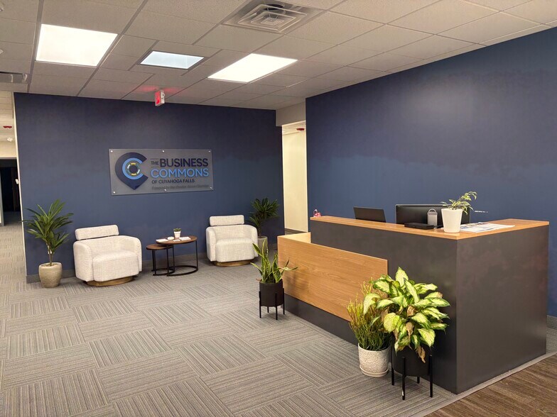 More Photos Of 111 Stow Ave, Cuyahoga Falls Office For Sale