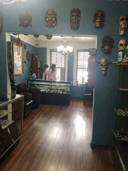 More Photos Of 82-07 Roosevelt Ave, Jackson Heights Storefront Retail Office For Sale