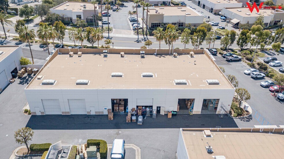 More Photos Of 1221 Puerta Del Sol, San Clemente Warehouse For Lease