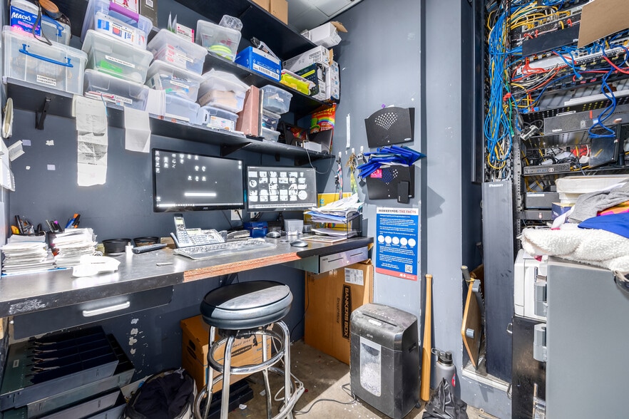 More Photos Of 2036-2046 Broadway, Denver Restaurant For Sale