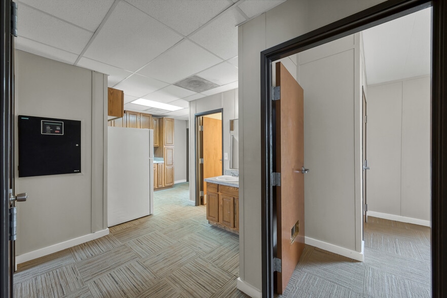 More Photos Of 2426 Crockett Martin Rd, Conroe Multifamily For Sale