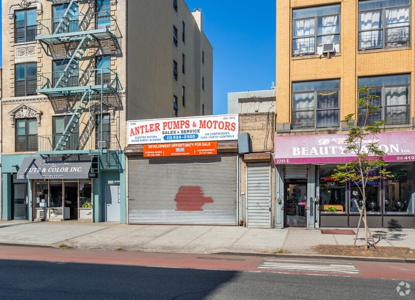 More Photos Of 2293 2nd Ave, New York Warehouse For Sale