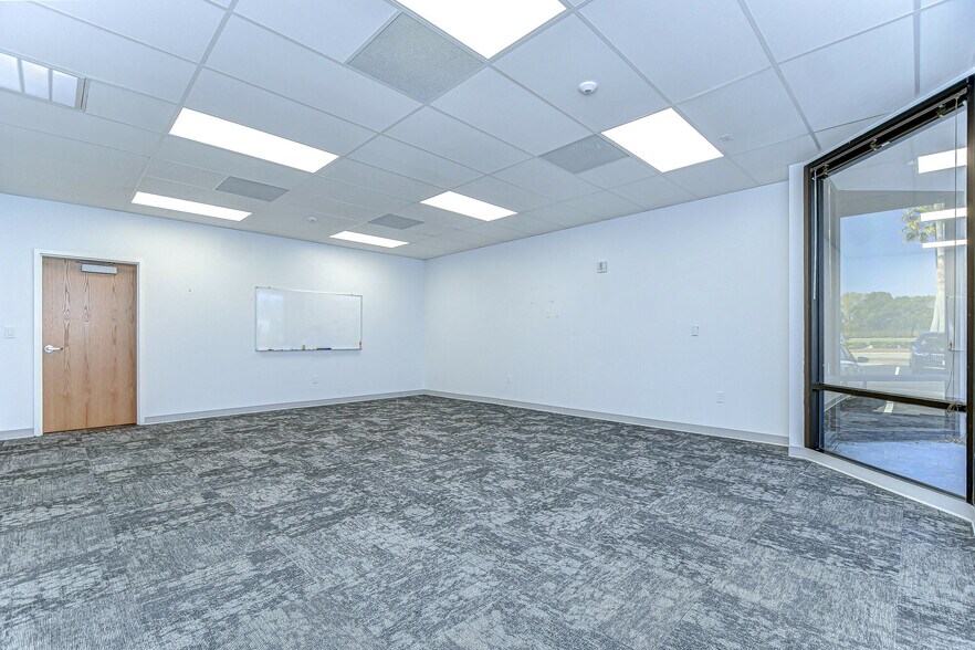 More Photos Of 10770 N 46th, Tampa Medical For Lease