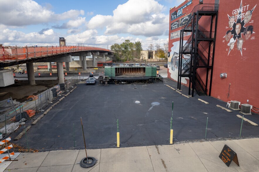 More Photos Of 923 N E St, Richmond Storefront For Sale