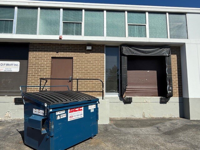 More Photos Of 2 Westchester Plz, Elmsford Light Manufacturing For Lease