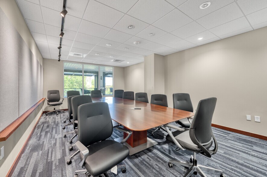 More Photos Of 151 Meeting St, Charleston Office Residential For Lease