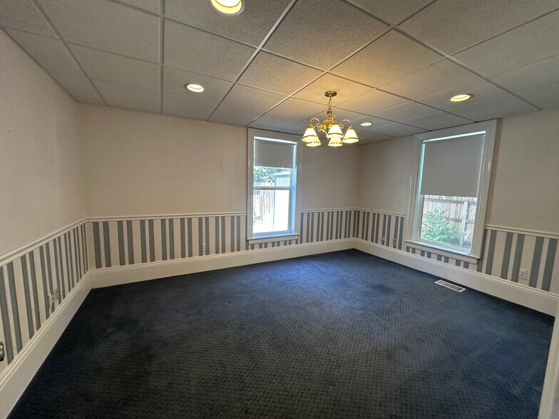 More Photos Of 550 W Musser St, Carson City Office For Lease