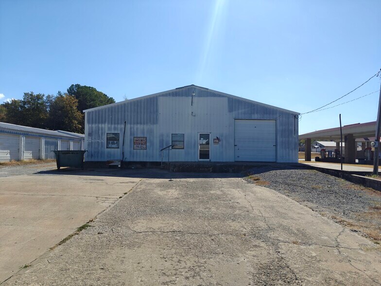 More Photos Of 200 E Rayne St, Tahlequah Self Storage For Sale