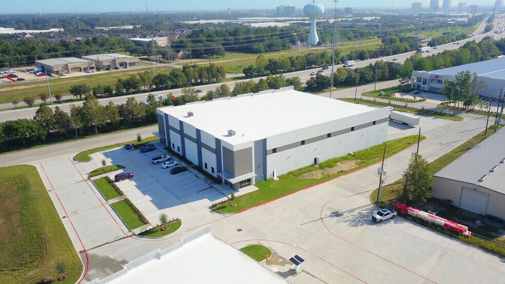 More Photos Of 1401 N Sam Houston Pky W, Houston Warehouse For Lease