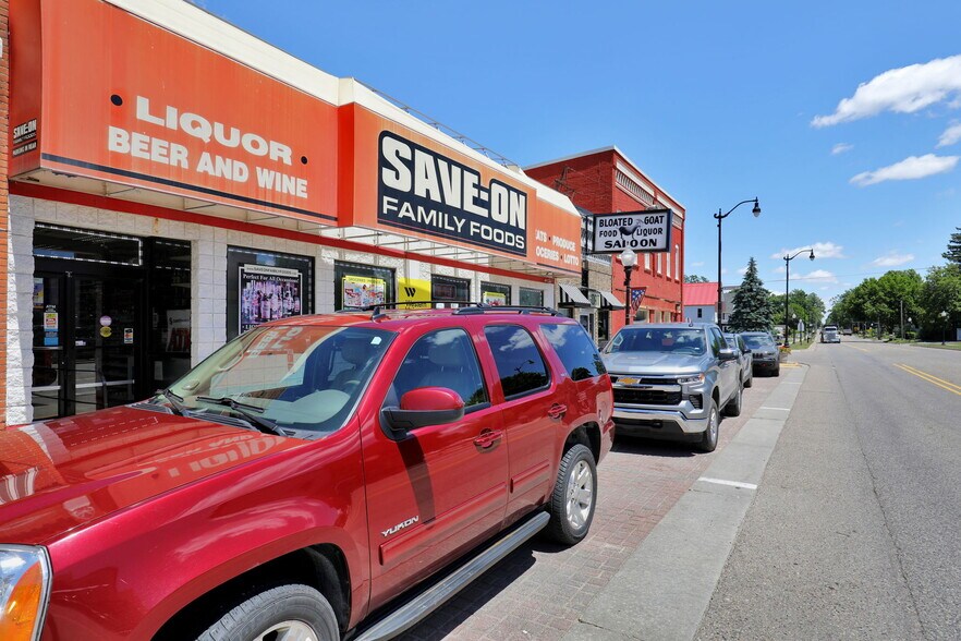 More Photos Of 131 E Grand River Ave, Fowlerville Storefront For Sale