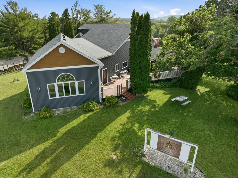 More Photos Of E13887 Highway DL, Merrimac Specialty For Sale