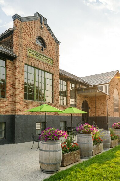 More Photos Of 508 E Main Ave, Chewelah Office For Sale