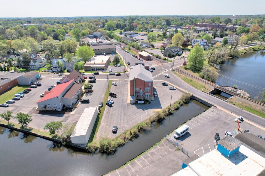 More Photos Of 125 Causey Ave, Milford Office For Sale