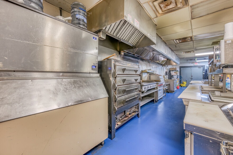 More Photos Of 4903 N Roan St, Johnson City Restaurant For Sale