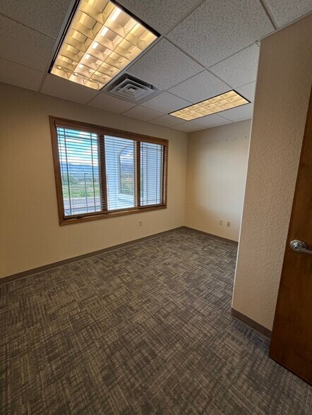 More Photos Of 1720 Jet Stream Dr, Colorado Springs Medical For Lease