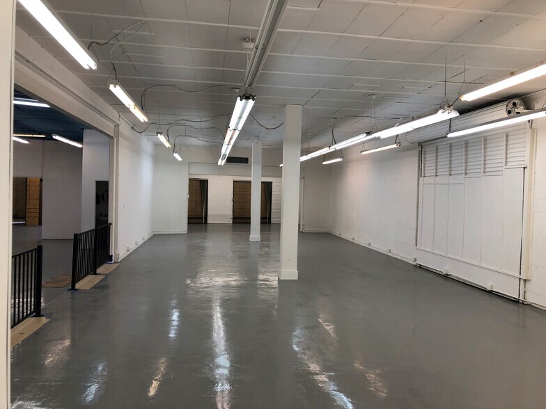 More Photos Of , Los Angeles General Retail For Sale