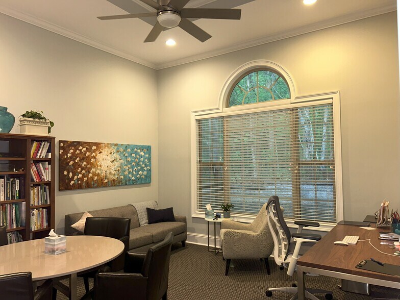 More Photos Of 11805 Northfall Ln, Alpharetta Medical For Lease