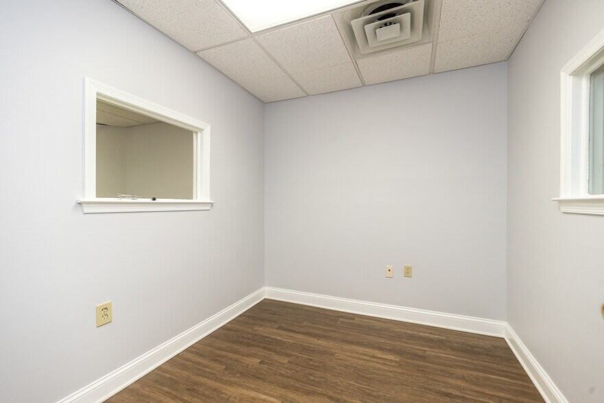 More Photos Of 600 E Main St, Lansdale Office Residential For Sale