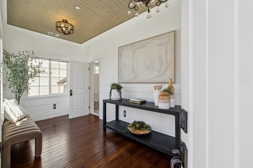 More Photos Of 917 Howard Ave, Burlingame Office Residential For Sale