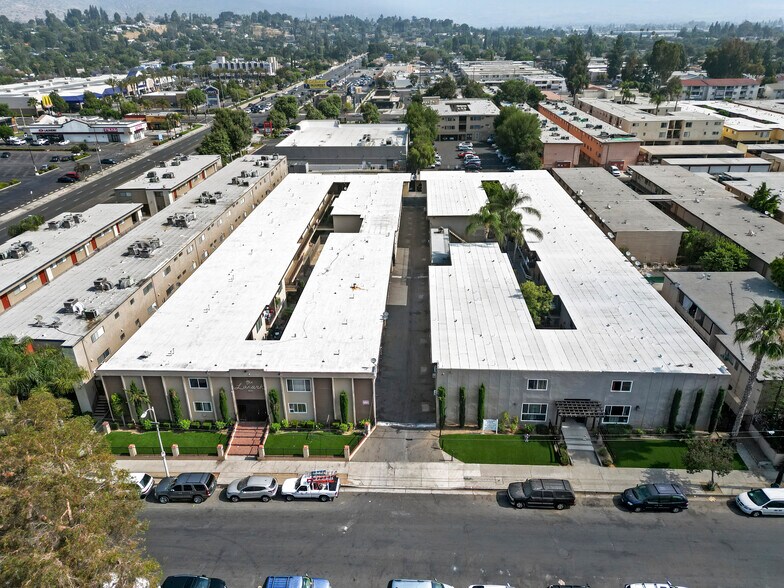 More Photos Of , Canoga Park Multifamily For Sale